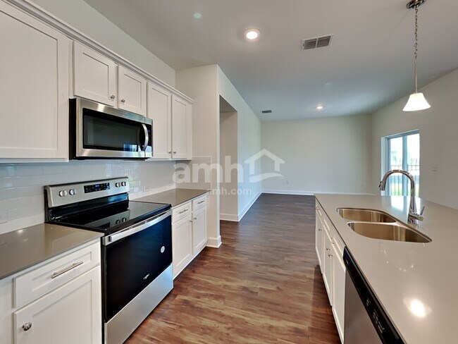 Photo - 33901 Widman Way