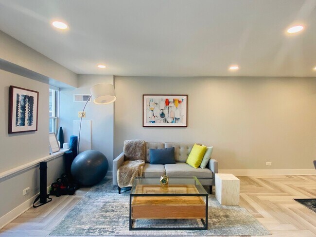 Photo - 40 E 9th St Unit 1010