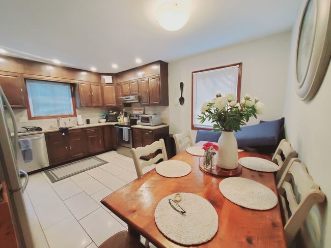 Photo - 34 Goodwin St