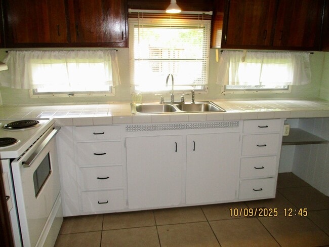 Photo - Charming 2-bedroom, 1-bathroom home locate...