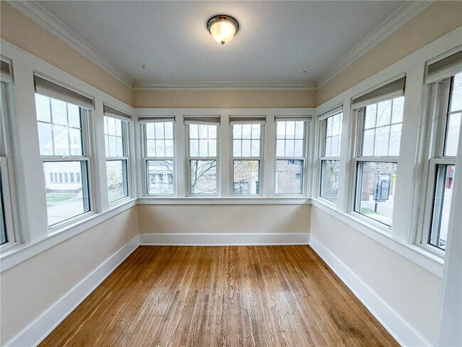 Photo - 12 Boardman St