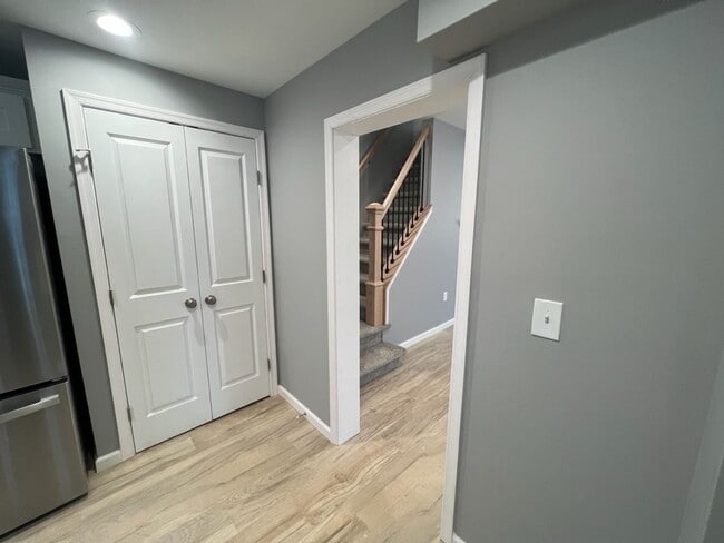 Photo - Awesome 3 bedroom 1.5 bath in Lower Macung...