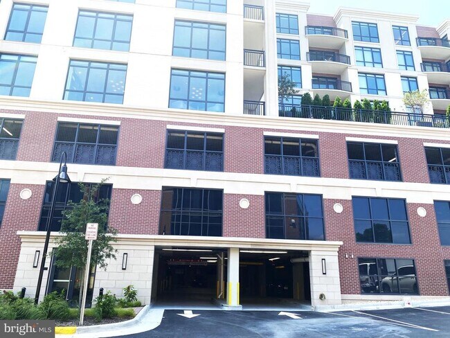 Photo - 6718 Lowell Ave Unit 705