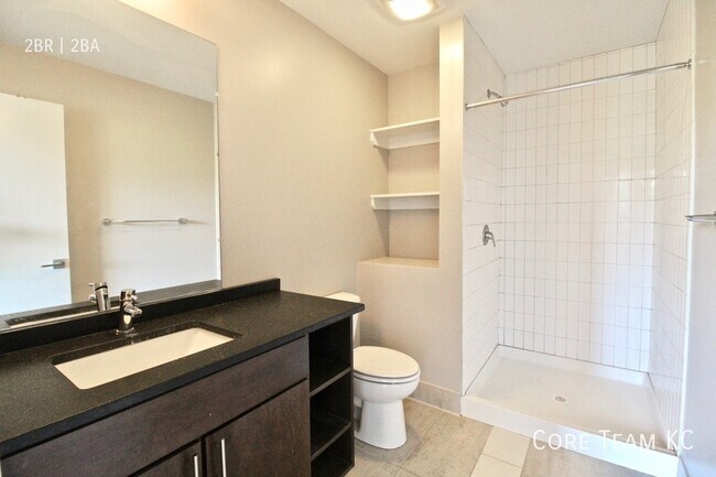 Photo - 3632 Gillham Rd Unit S303