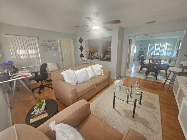 Photo - 5010 NW 51st Ct