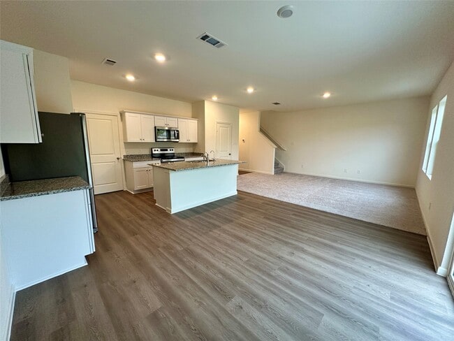 Photo - 14850 Calderon Dr