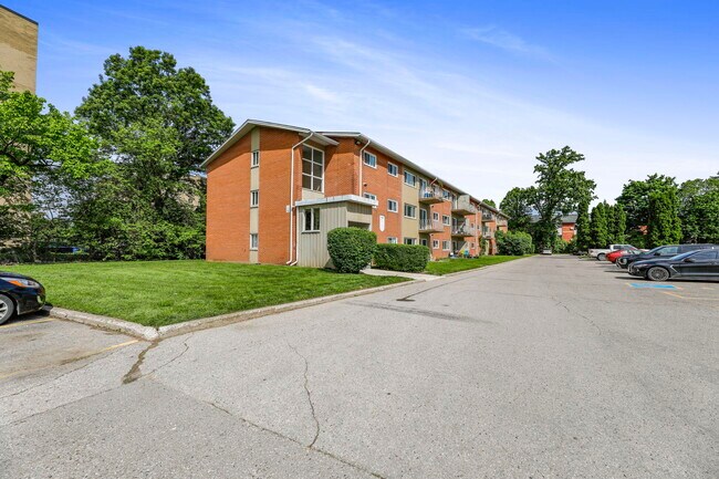 Photo - Huron Village