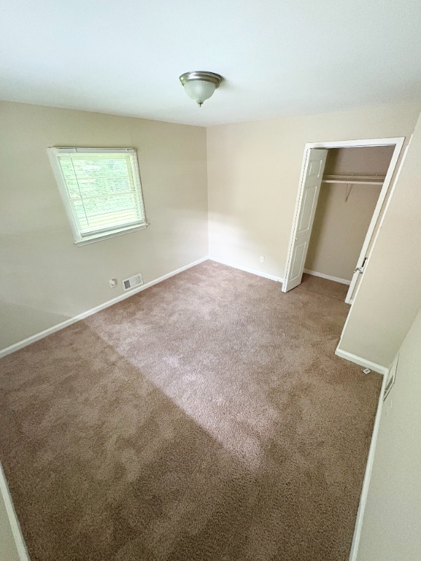 Photo - 226 Collum St NW