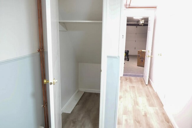 Photo - 27 Monroe St