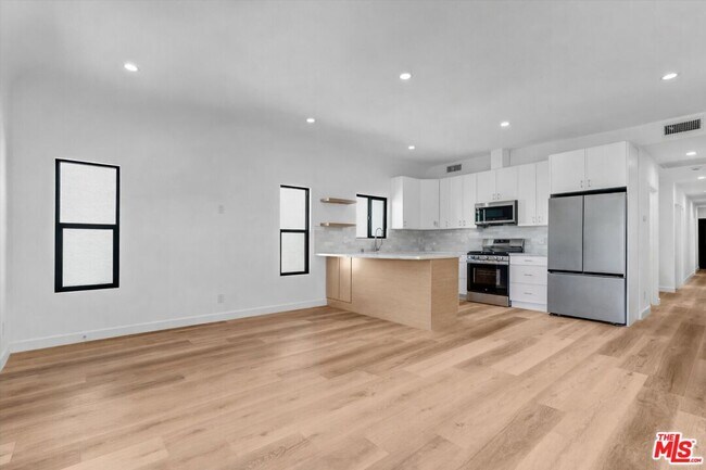 Photo - 616 N Vista St