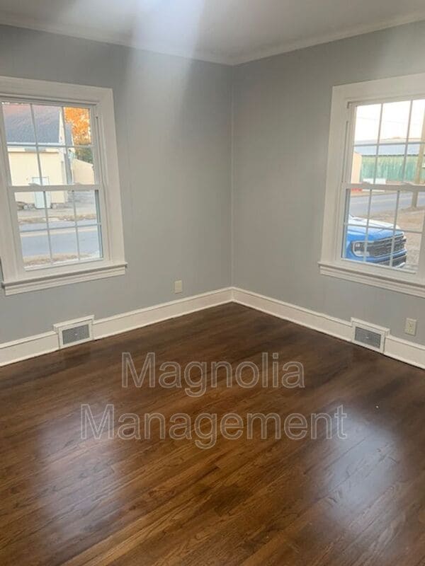 Photo - 1027 S William St