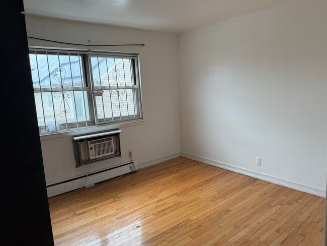 Photo - 3600 Charles Ct Unit 10