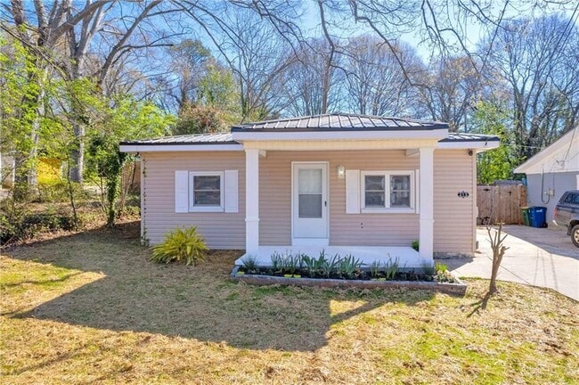 Photo - 315 Evans St