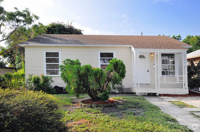 Building Photo - 3 Bedroom 1 Bathroom Single Family House