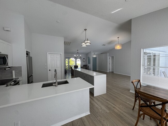 Photo - 4065 Alwick Ln