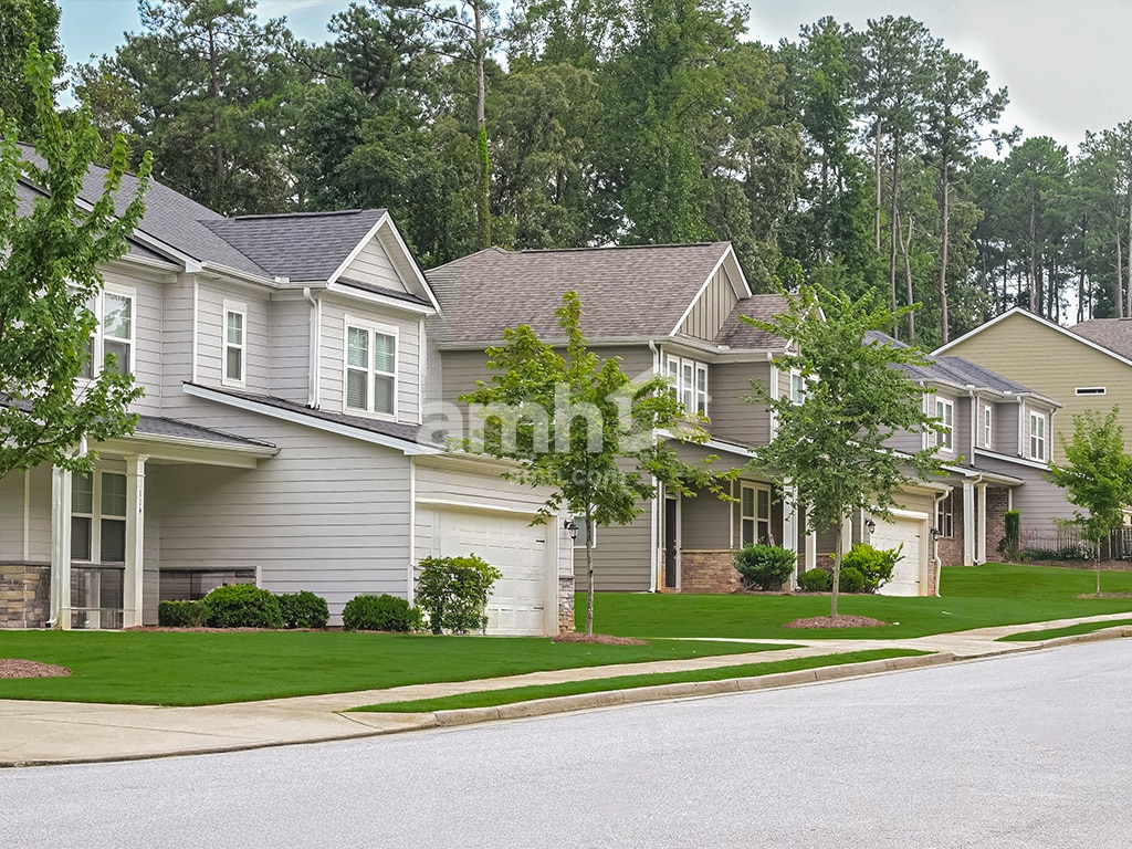 Photo - 165 Lindridge Dr