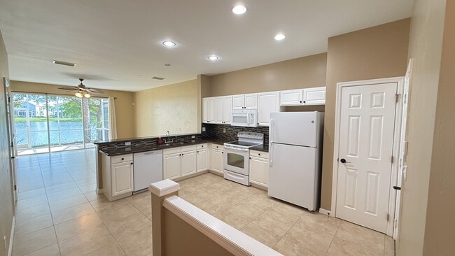 Photo - 8431 Village Edge Cir