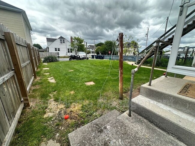 Photo - 834 W Main St Unit 834