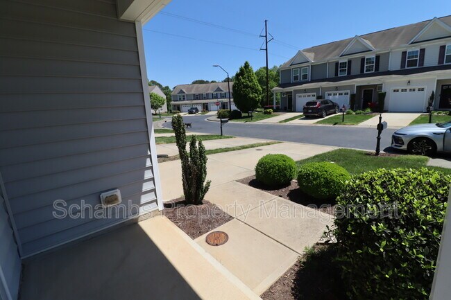 Photo - 408 Starkey St