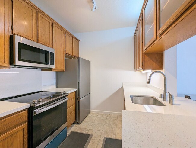 Photo - 2029 Channing Way