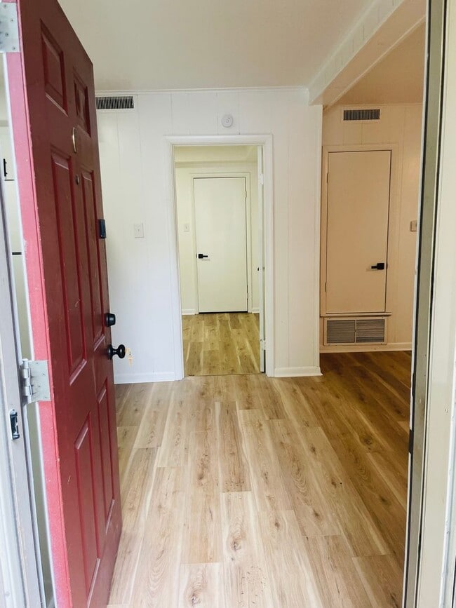 Photo - CROSS ST APARTMENTS Unit CROSS C