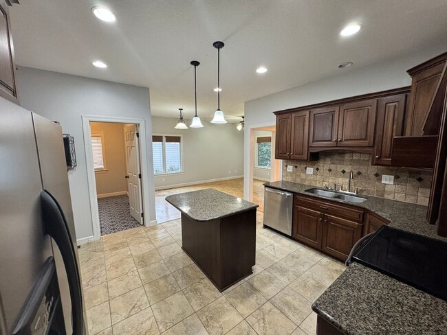 Photo - Welcome Home – Spacious East Side Living w...