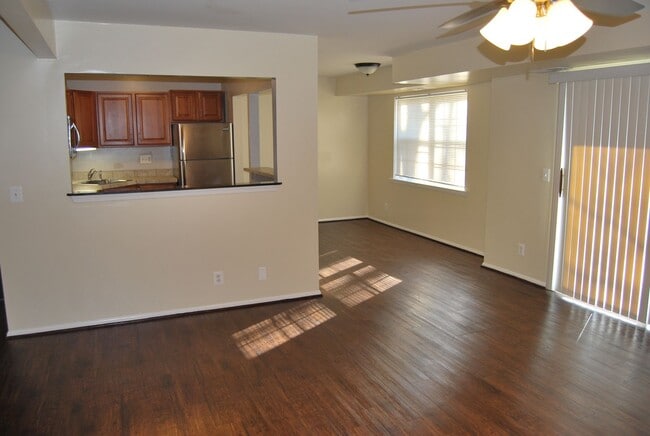 Photo - BEL AIR - HICKORY HILLS CONDOMINIUMS