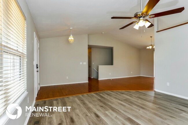 Photo - 3 Winding Trails Cir