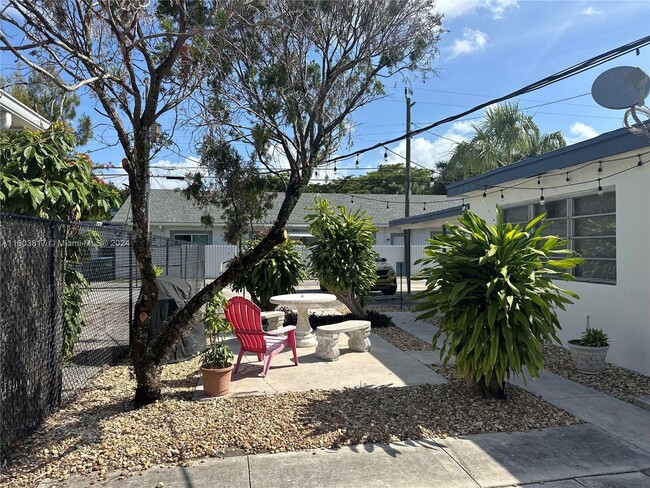 1919 Jefferson St House - House Rental in Hollywood, FL | ForRent.com