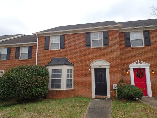 Photo - Welcome to Smyrna! Prime location, newly renovated, private fenced backyard, must see!