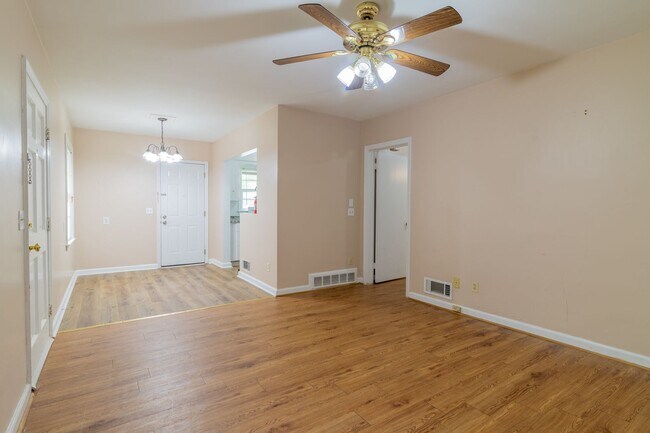 Photo - Lakebottom Duplex