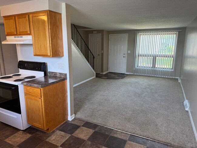 Photo - 61 Sutton Ct Unit 61