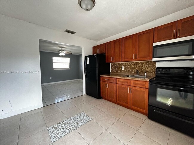 Photo - 2401 NW 15th St Apartment Unit 1