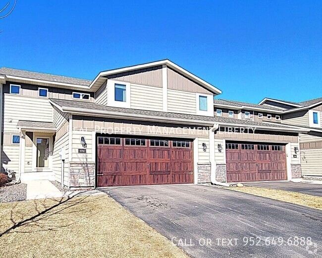 Building Photo - Elegant 3-Bedroom Home in Prime Woodbury L...