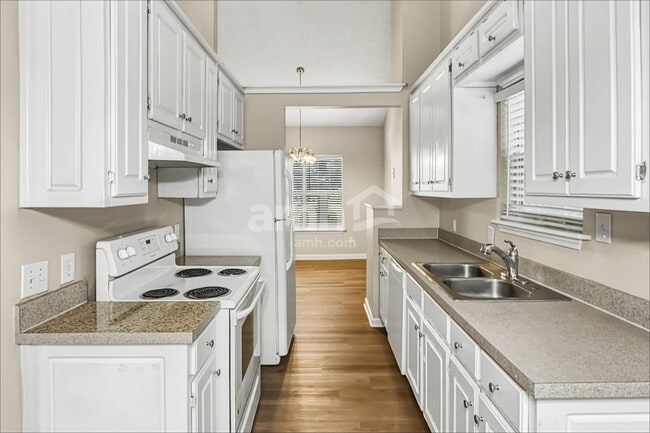 9 Herald Dr