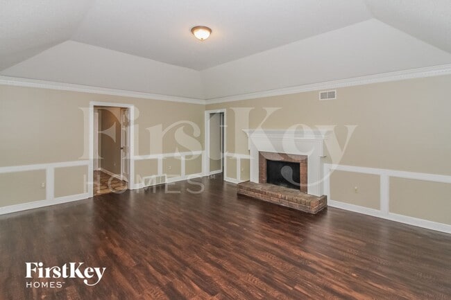 Photo - 7161 Oak Chase Ln