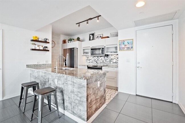 Building Photo - 951 Brickell Ave Unit 3207 Rental