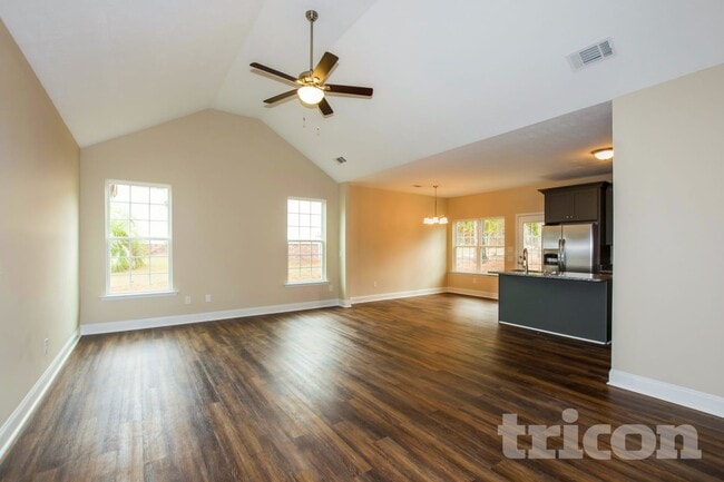 Photo - 110 Darian Dr