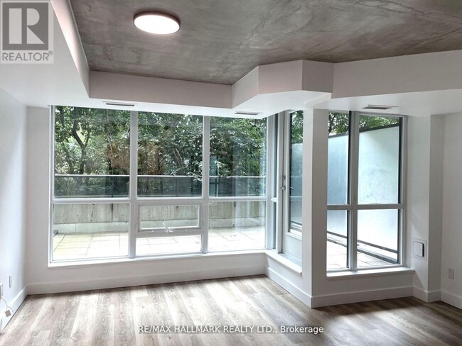 Photo - 16 Yonge St Unit 513