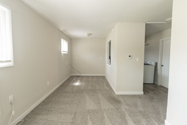 Photo - 1027 Southpark Dr Unit 1