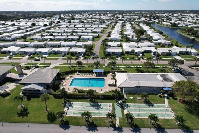 Photo - 1116 Lake Ter Unit 214