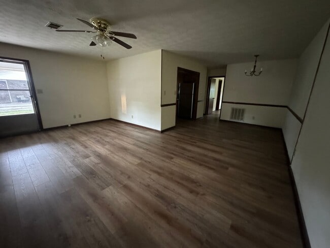 Photo - 119 Williamson St SW Unidad A