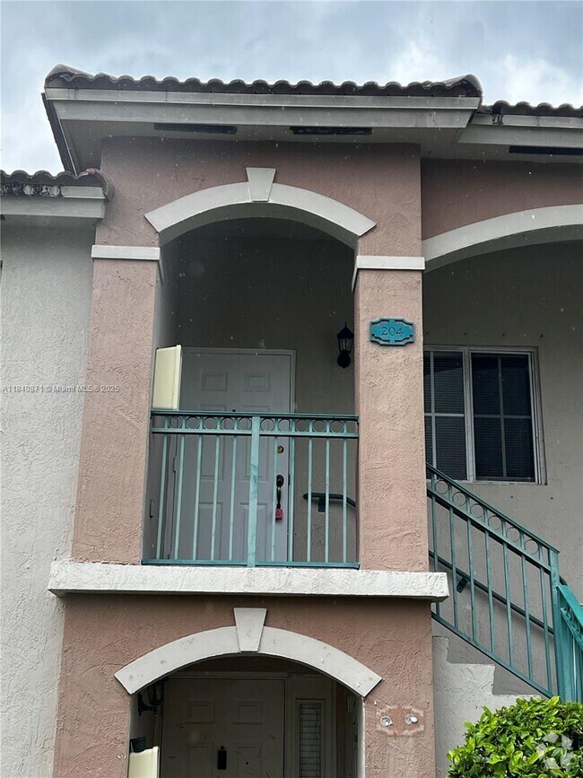 Building Photo - 2911 SE 13th Ave Unit 204-49 Rental