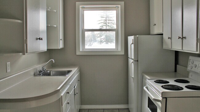 Photo - Pride Apartments