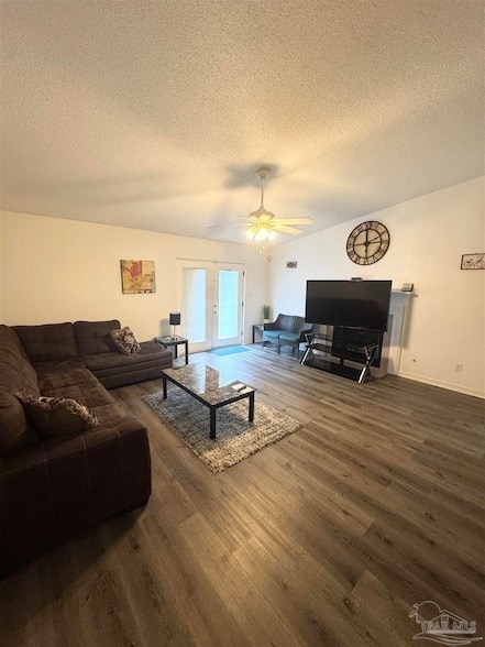 4009 Shorewood Dr
