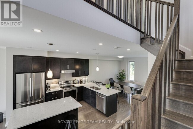 Photo - 145 Boundstone Way