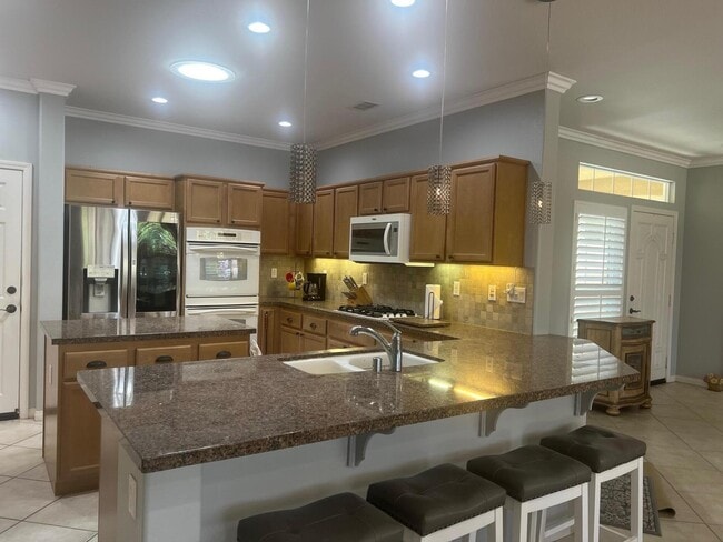 Building Photo - 61105 Living Stone Dr