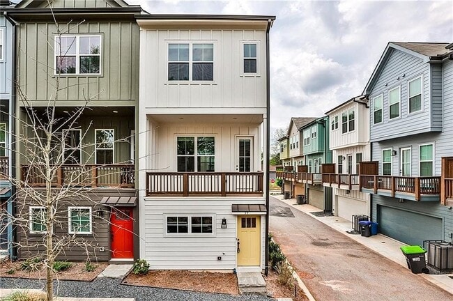 Building Photo - 59 Adore Ct SE