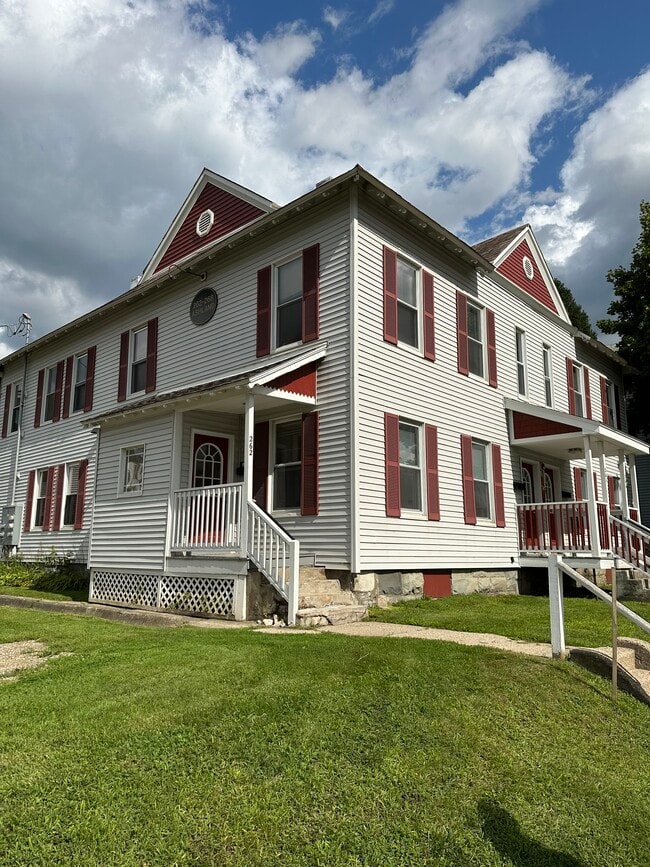 262 Ashland St Unit 266