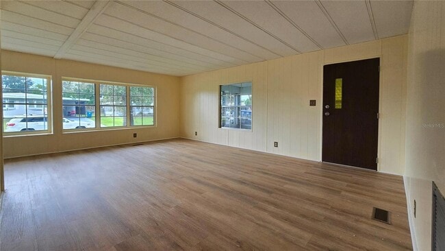 Photo - 7393 Fairlane Ave